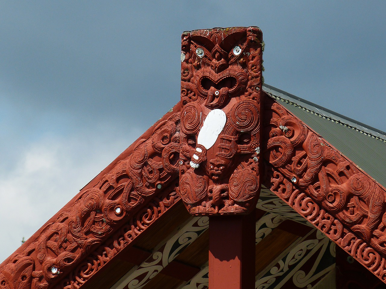 Carving at the top of a meeting house. 